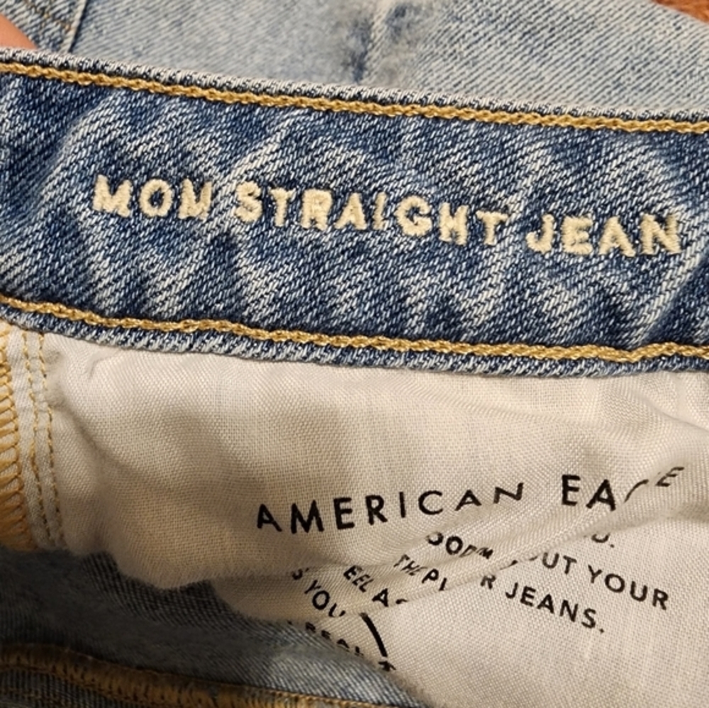 American Eagle Outfitters Light Blue Straight Leg Jeans - Picture 6 of 8